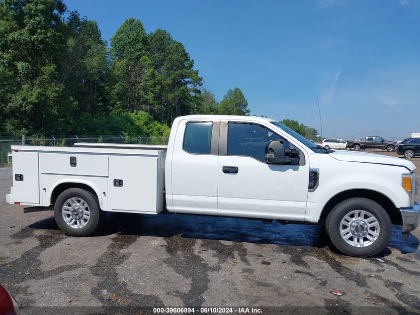 2017 Ford F-250 Xl VIN: 1FT7X2A66HEF22302 Lot: 39606894