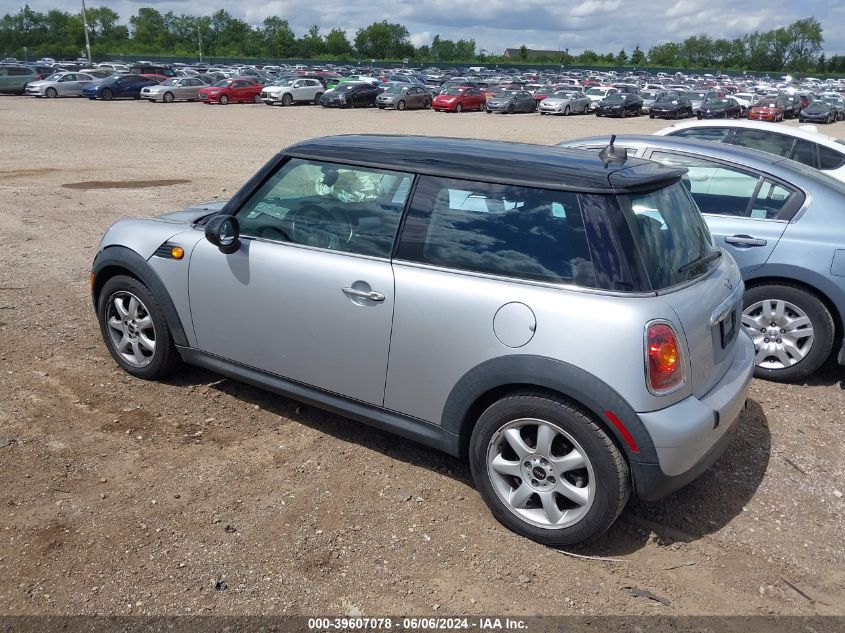 2007 Mini Cooper VIN: WMWMF33577TL77455 Lot: 39607078