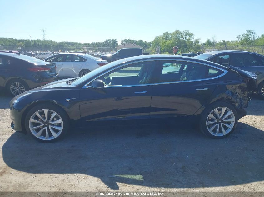 2019 Tesla Model 3 Long Range/Performance VIN: 5YJ3E1EB8KF453401 Lot: 39607102