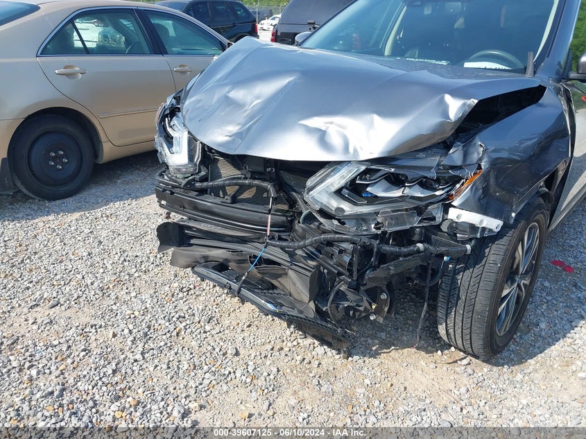 2018 Nissan Rogue Sl VIN: 5N1AT2MT9JC712370 Lot: 39607125