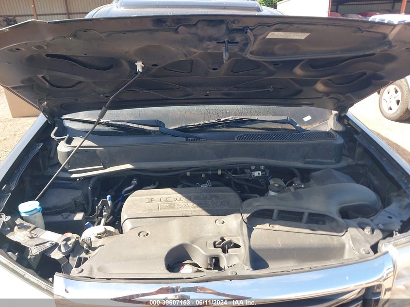 2015 Honda Pilot Touring VIN: 5FNYF3H95FB023824 Lot: 39607153