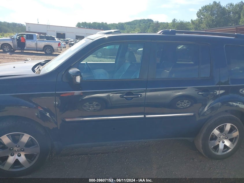 2015 Honda Pilot Touring VIN: 5FNYF3H95FB023824 Lot: 39607153