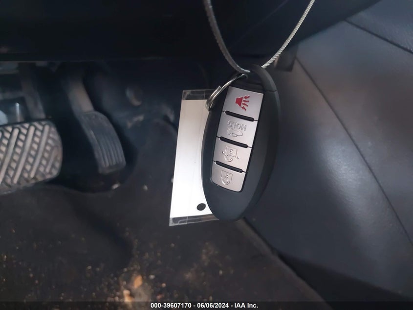 2017 Nissan Sentra Sr VIN: 3N1AB7AP3HY248590 Lot: 39607170