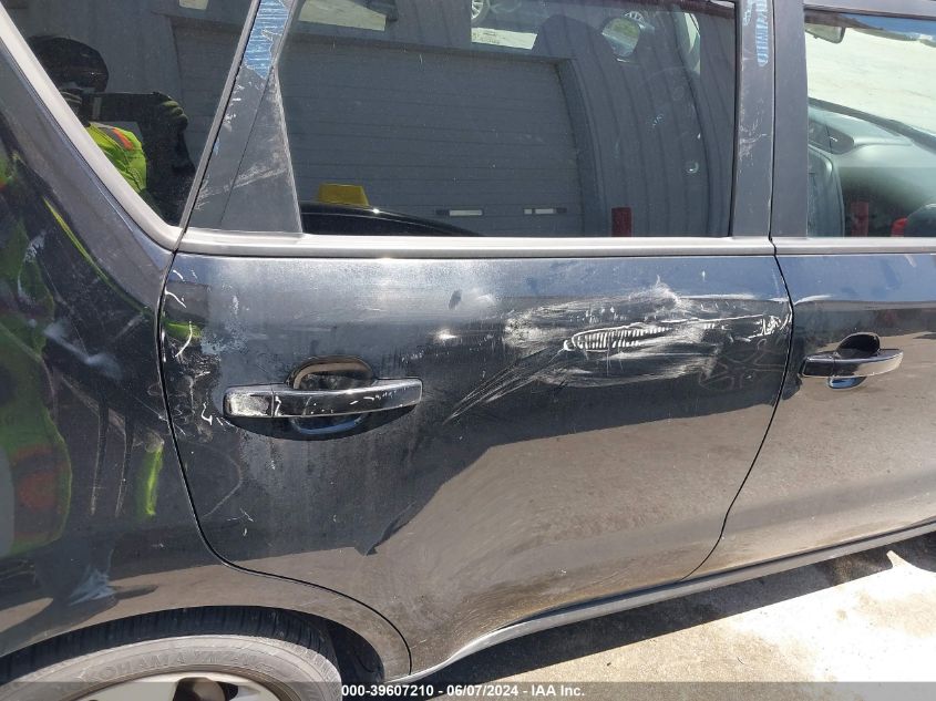 2017 Kia Soul VIN: KNDJN2A28H7472533 Lot: 39607210