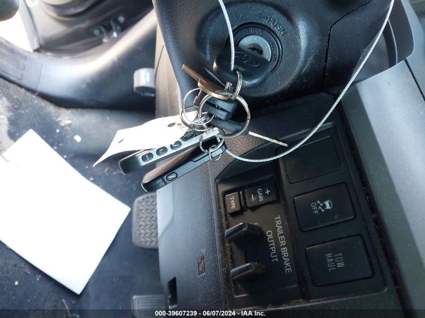 2016 Toyota Tundra Sr5 5.7L V8 VIN: 5TFEW5F1XGX203447 Lot: 39607239