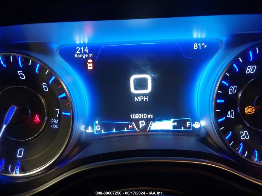 2015 Chrysler 300 Limited VIN: 2C3CCARG6FH831098 Lot: 39607250