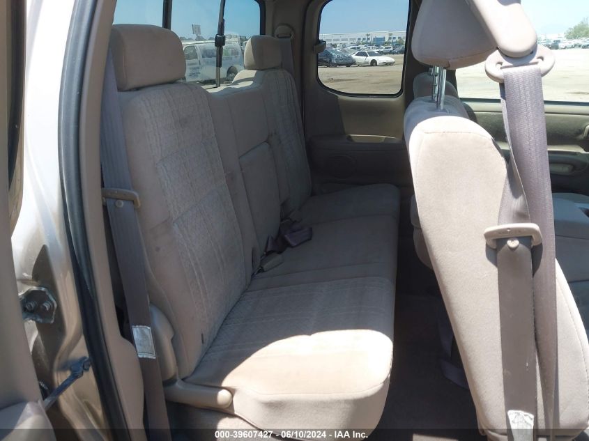 2003 Toyota Tundra Sr5 V8 VIN: 5TBRT34133S438749 Lot: 39607427