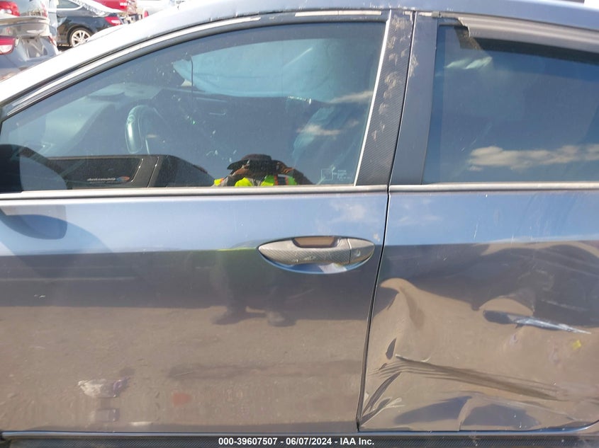 2015 Toyota Corolla Le VIN: 5YFBURHE5FP179071 Lot: 39607507