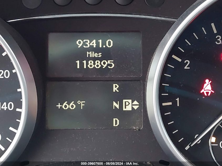 2011 Mercedes-Benz Ml 350 4Matic VIN: 4JGBB8GB0BA745929 Lot: 39607605