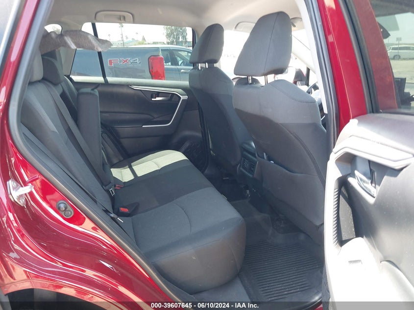 2020 TOYOTA RAV4 XLE - 2T3W1RFV3LW096902