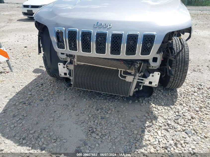 2019 Jeep Cherokee Latitude 4X4 VIN: 1C4PJMCB6KD288649 Lot: 39607653