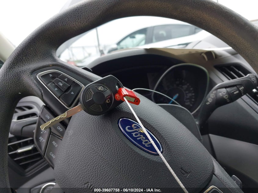 2017 Ford Escape Se VIN: 1FMCU0GD8HUD83244 Lot: 39607758