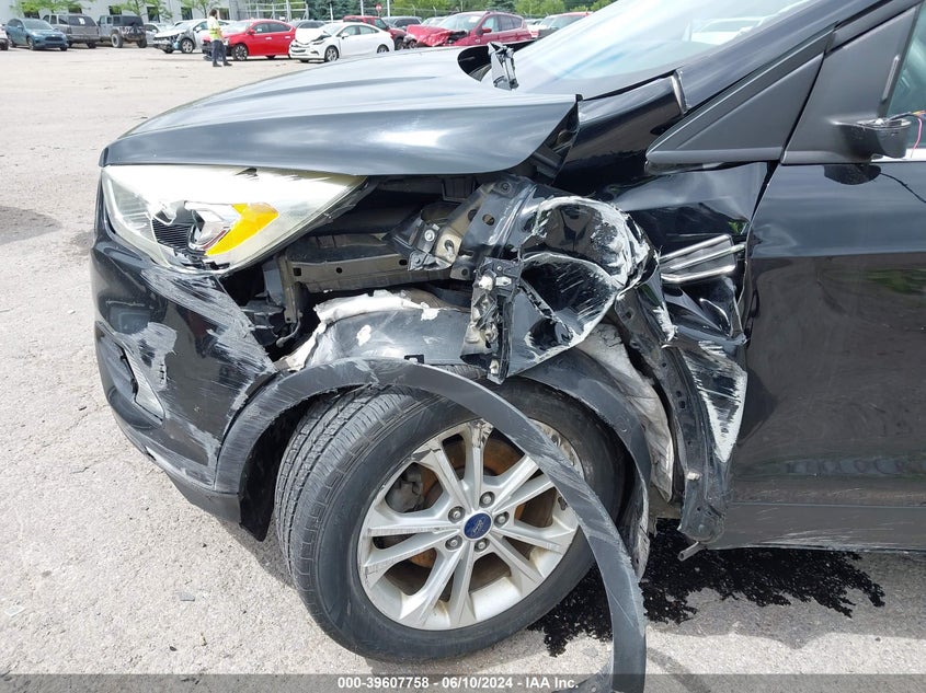 2017 Ford Escape Se VIN: 1FMCU0GD8HUD83244 Lot: 39607758