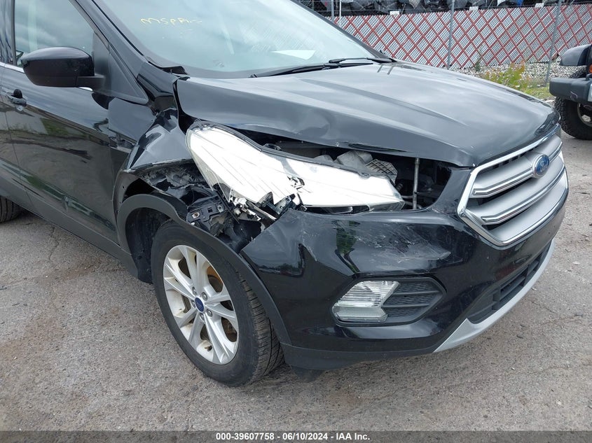 2017 Ford Escape Se VIN: 1FMCU0GD8HUD83244 Lot: 39607758