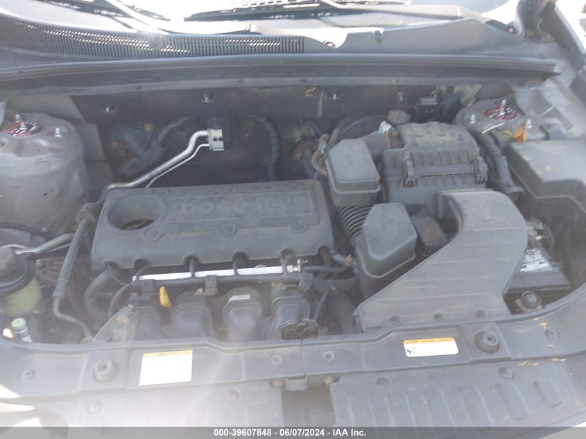 2011 Kia Sorento Lx VIN: 5XYKT3A12BG072033 Lot: 39607848