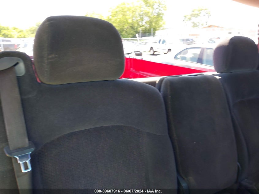 2000 Chevrolet Silverado 1500 Ls VIN: 1GCEC14T5YZ133898 Lot: 39607916