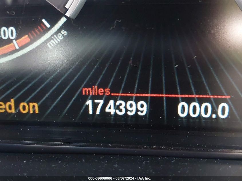 2015 BMW X5 xDrive35D VIN: 5UXKS4C5XF0N08372 Lot: 39608006