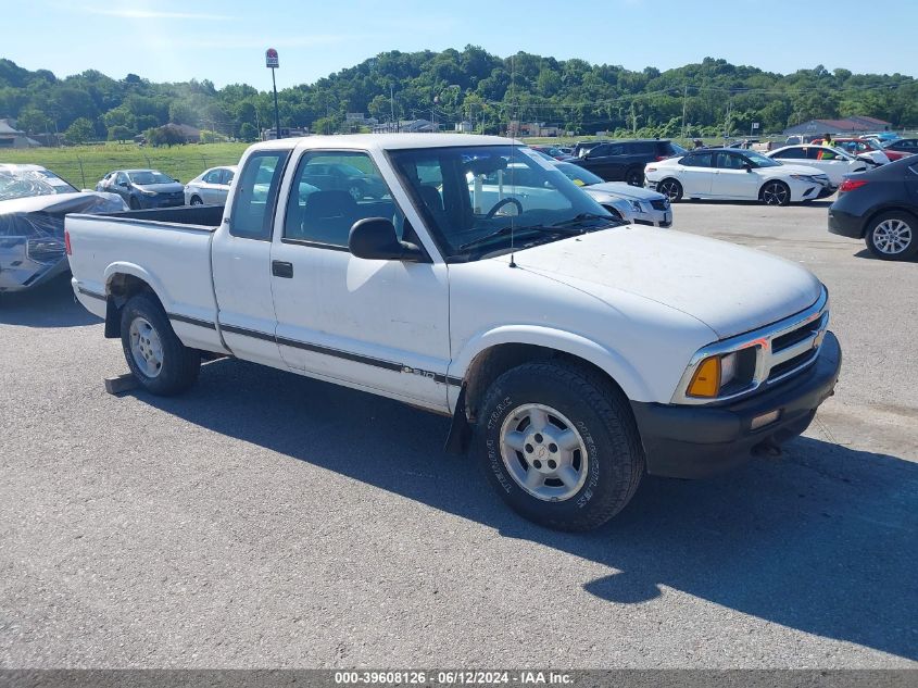 1996 Chevrolet S Truck S10 VIN: 1GCDT19W1T8136245 Lot: 39608126