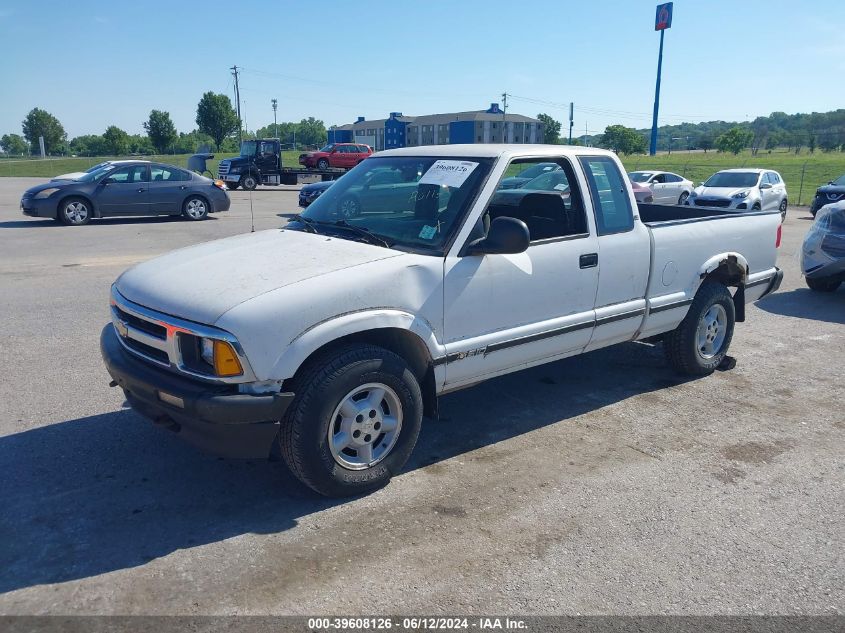 1996 Chevrolet S Truck S10 VIN: 1GCDT19W1T8136245 Lot: 39608126