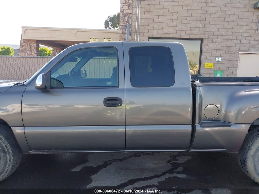 2000 Chevrolet Silverado 1500 Ls VIN: 2GCEK19T3Y1191819 Lot: 39608472