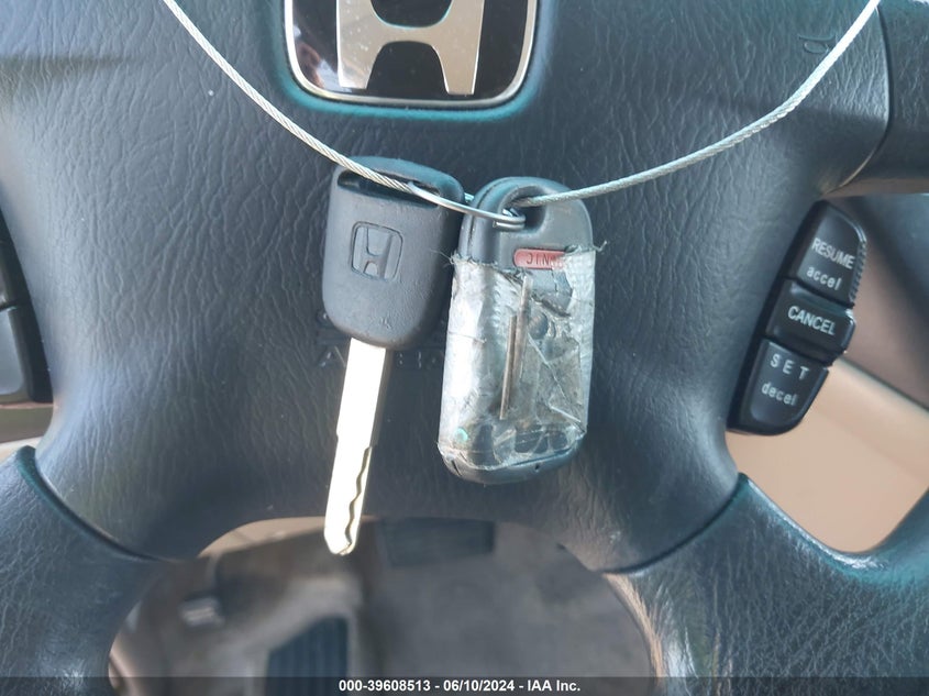 2004 Honda Odyssey Ex VIN: 5FNRL18804B121049 Lot: 39608513