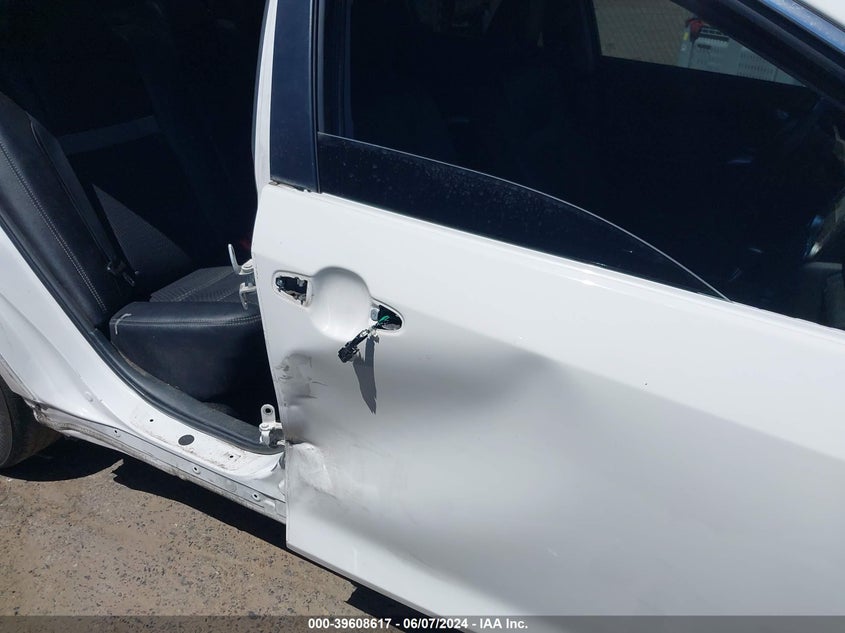 2014 Toyota Camry Hybrid Se Limited Edition VIN: 4T1BD1FK3EU125713 Lot: 39608617