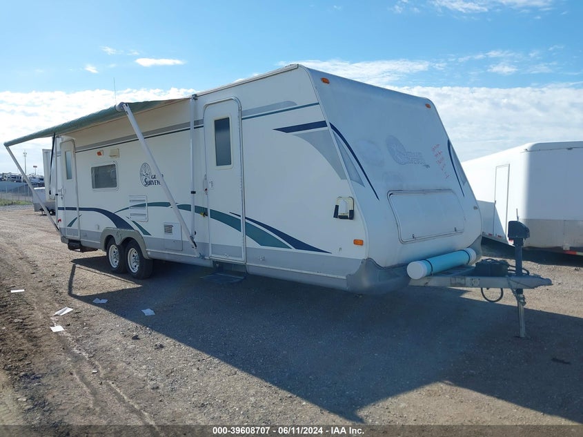 FOREST RIVER GRAND SURVEROR GS285 2004. Lot# 39608707. VIN 4X4TSVD214L030185. Photo 1