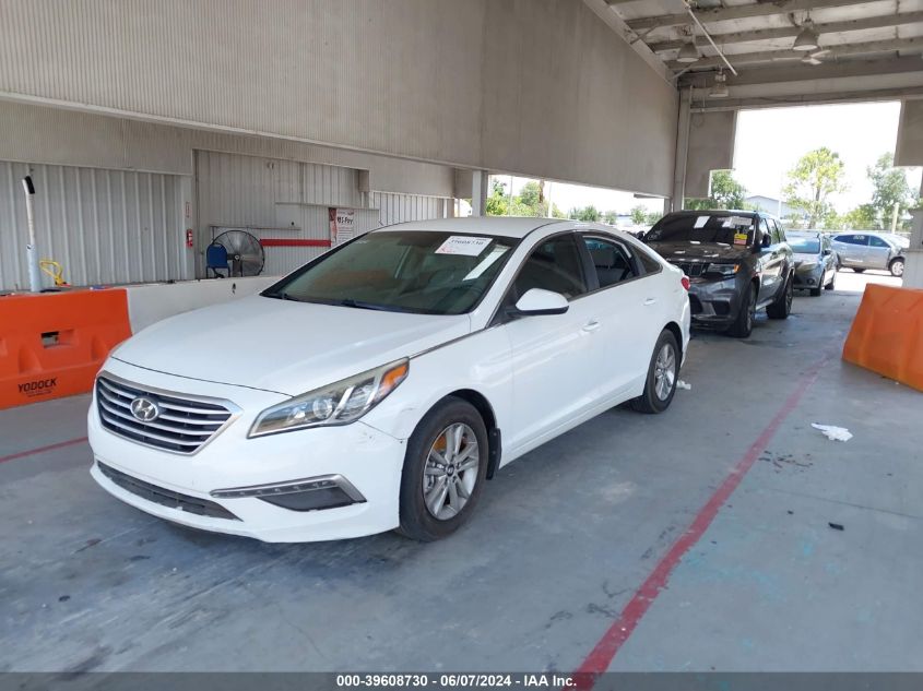 5NPE24AF9FH077682 2015 HYUNDAI SONATA - Image 2