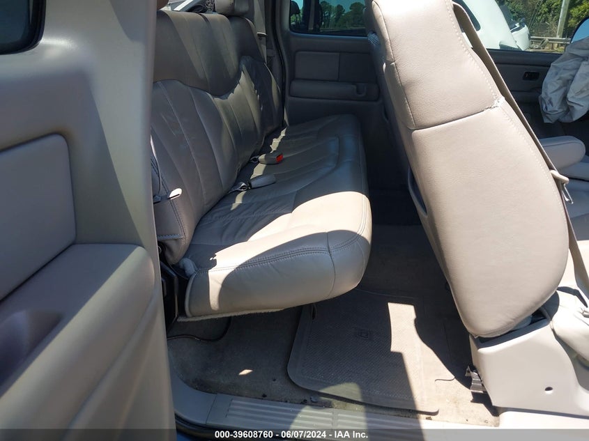 2001 Chevrolet Silverado 1500 Ls VIN: 1GCEK19T71E158715 Lot: 39608760