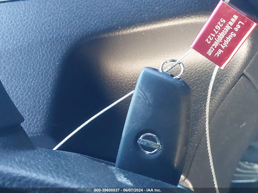 2015 Nissan Rogue S VIN: KNMAT2MV5FP570394 Lot: 39608837