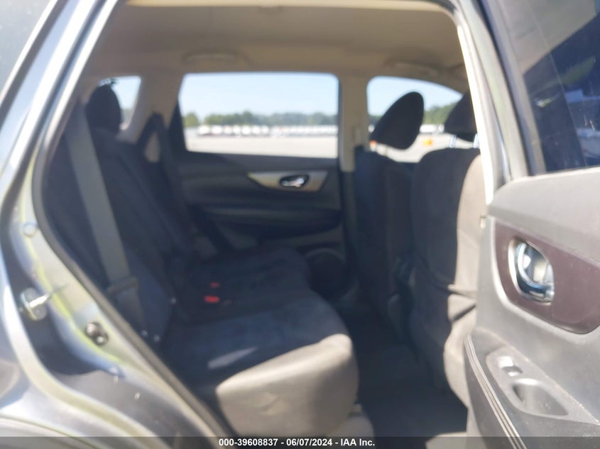 2015 Nissan Rogue S VIN: KNMAT2MV5FP570394 Lot: 39608837