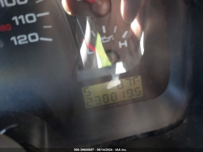 2005 Ford F-150 Lariat/Xl/Xlt VIN: 1FTPX12585NB58945 Lot: 39608857