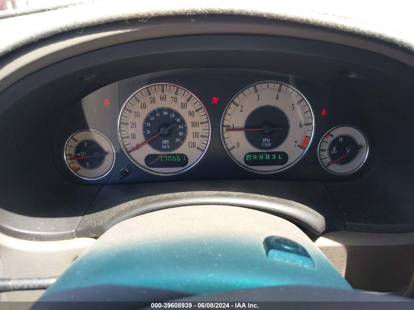 2002 Chrysler Town & Country Lxi VIN: 2C4GP54L72R788294 Lot: 39608939