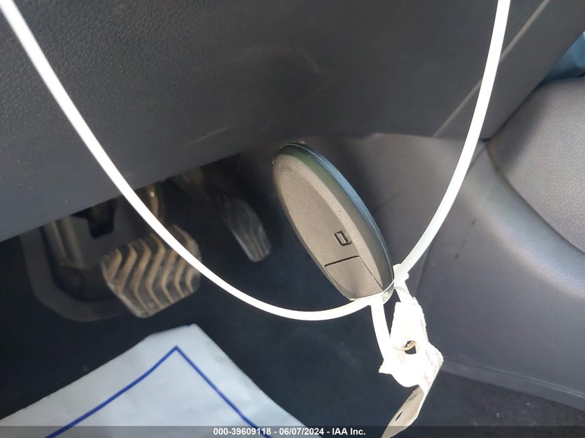 2018 Nissan Rogue S/Sl/Sv VIN: 5N1AT2MV4JC748310 Lot: 39609118