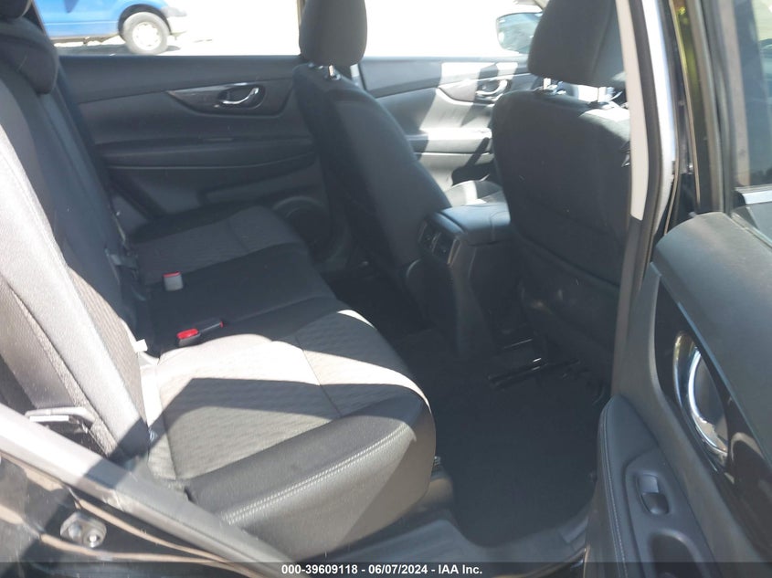 2018 Nissan Rogue S/Sl/Sv VIN: 5N1AT2MV4JC748310 Lot: 39609118