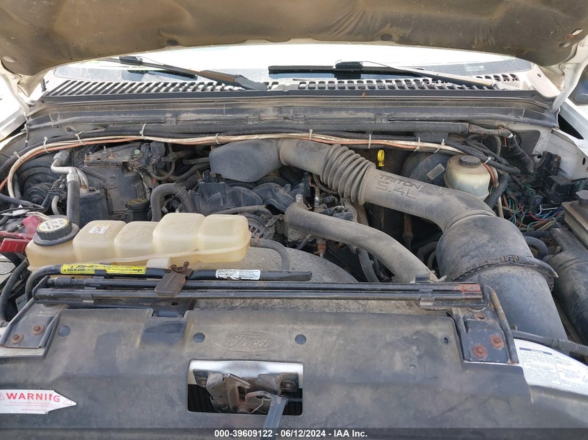 2002 Ford F-250 Lariat/Xl/Xlt VIN: 1FTNX21L52ED66094 Lot: 39609122