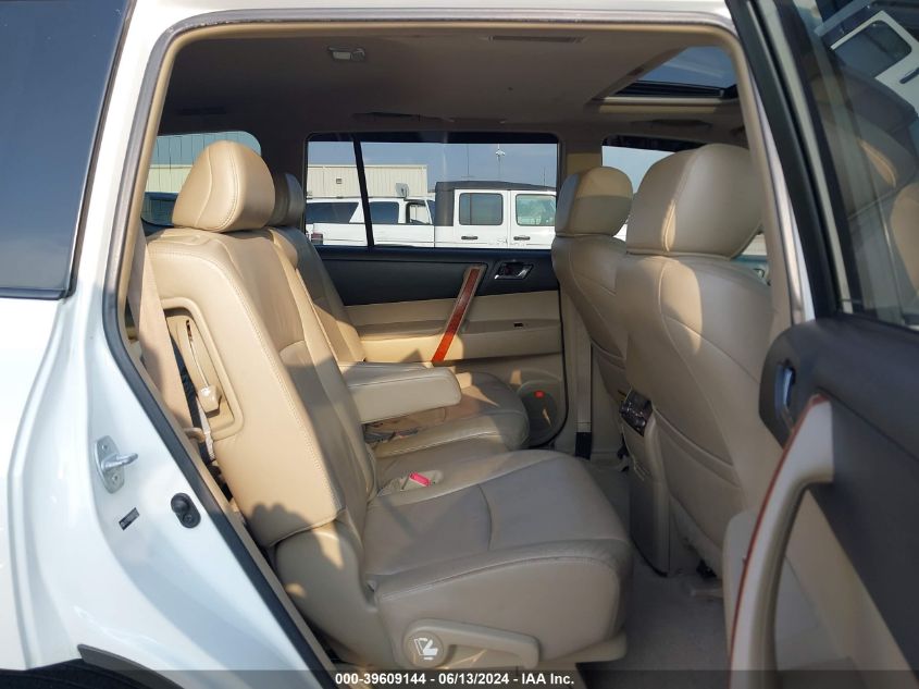 2010 Toyota Highlander Limited V6 VIN: JTEYK3EH3A2105775 Lot: 39609144