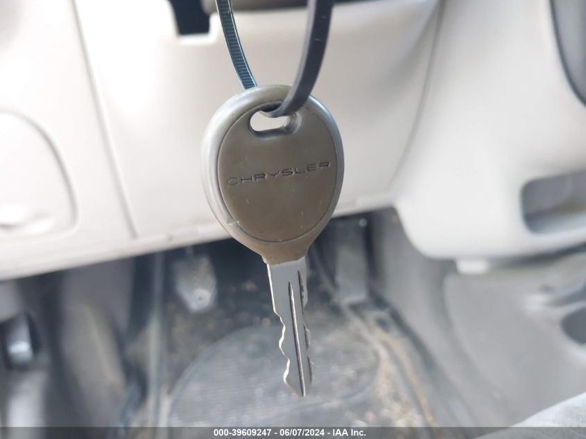 2001 Chrysler Pt Cruiser VIN: 3C8FY4BB71T618282 Lot: 39609247