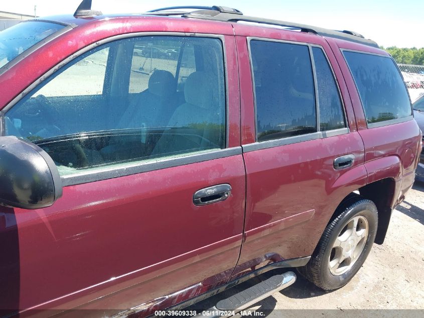 2007 Chevrolet Trailblazer Ls VIN: 1GNDS13SX72242413 Lot: 39609338