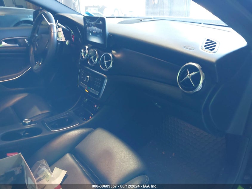 2018 Mercedes-Benz Gla 250 4Matic VIN: WDCTG4GB2JJ468695 Lot: 39609357