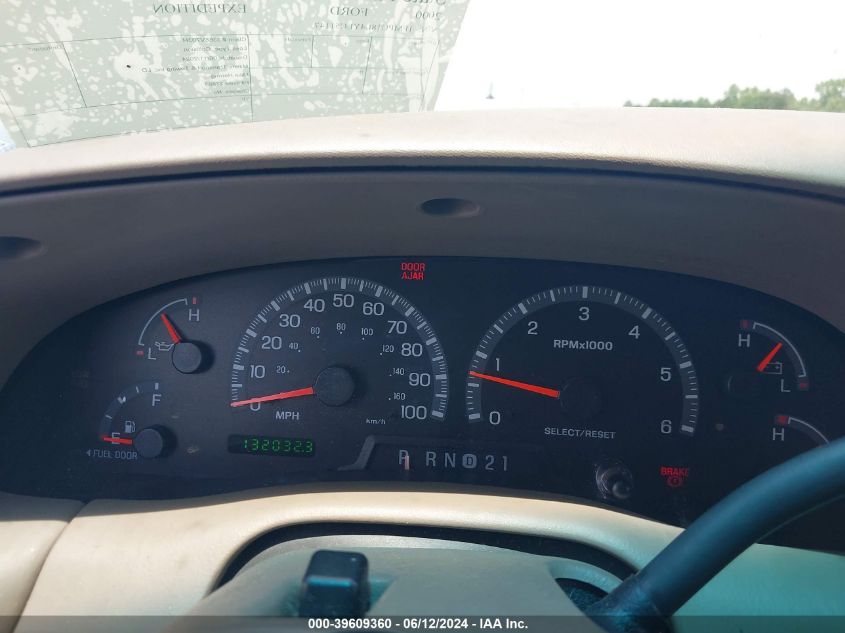 2000 Ford Expedition Eddie Bauer VIN: 1FMPU18L4YLC51147 Lot: 39609360