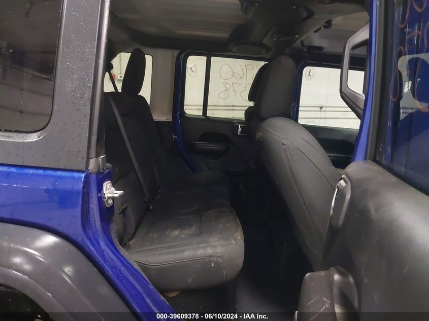 2018 JEEP WRANGLER UNLIMITED SPORT 4X4 - 1C4HJXDG1JW182175