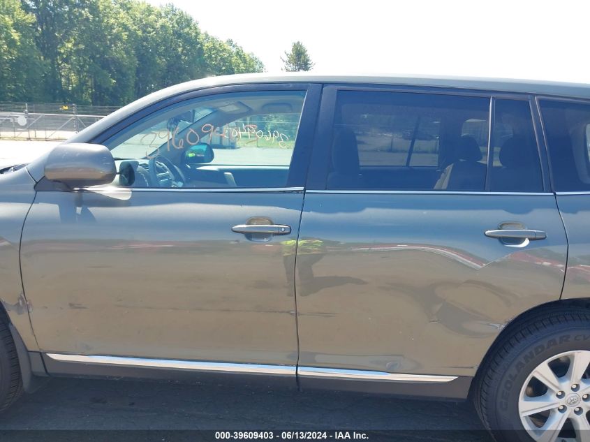 2013 Toyota Highlander Base V6 VIN: 5TDBK3EH1DS242883 Lot: 39609403