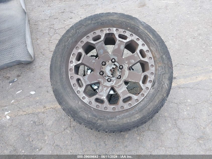 2003 Chevrolet Suburban 1500 Lt VIN: 1GNFK16Z63J140110 Lot: 39609643