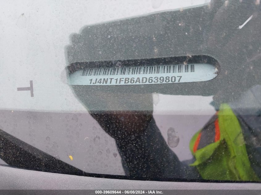 2010 Jeep Compass Sport VIN: 1J4NT1FB6AD639807 Lot: 39609644