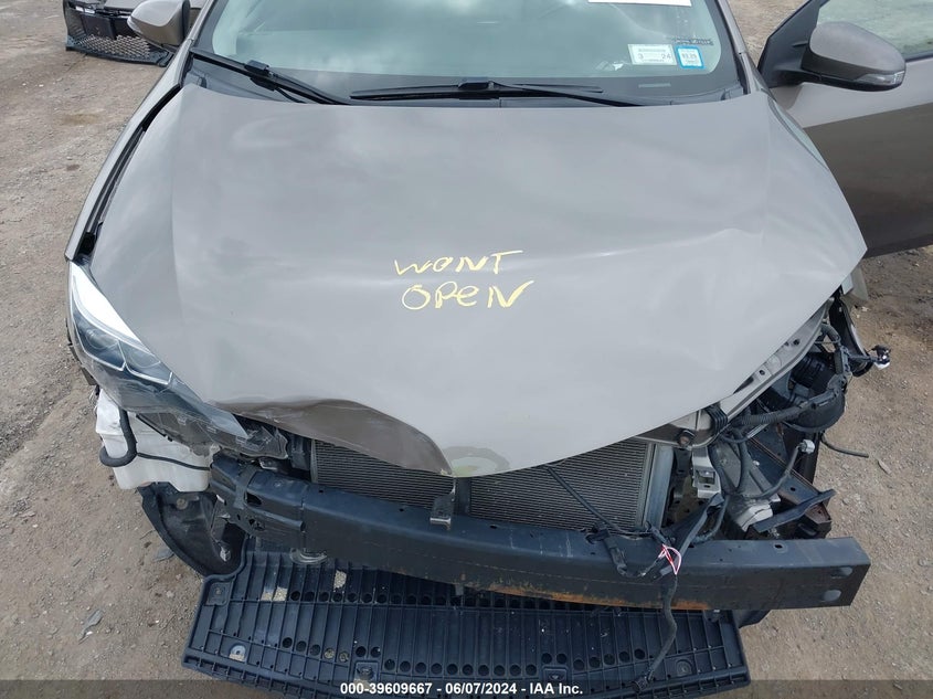 2017 Toyota Corolla Se VIN: 2T1BURHE1HC780593 Lot: 39609667