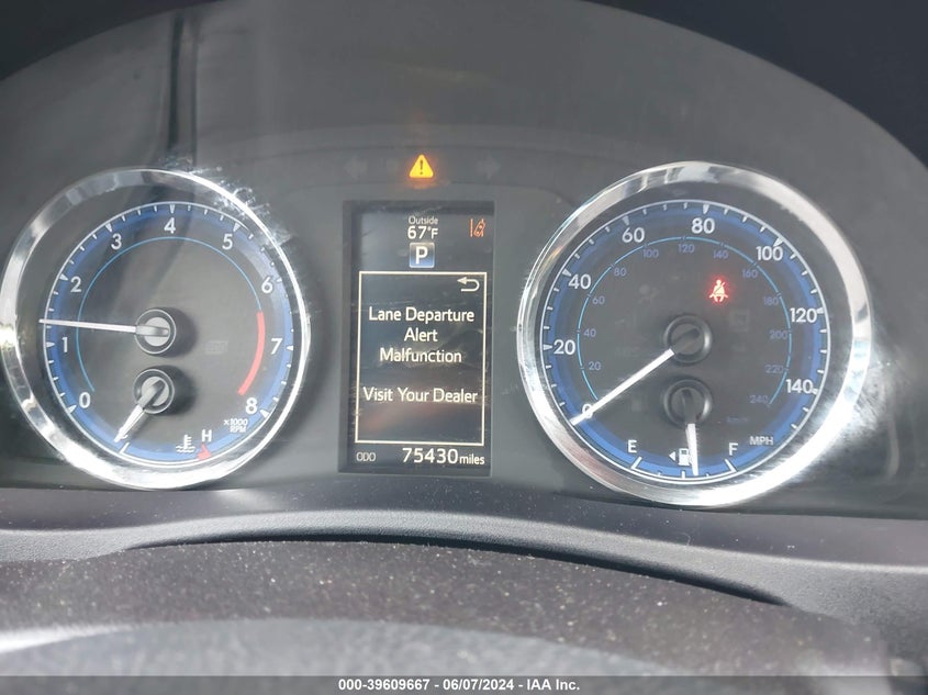 2017 Toyota Corolla Se VIN: 2T1BURHE1HC780593 Lot: 39609667