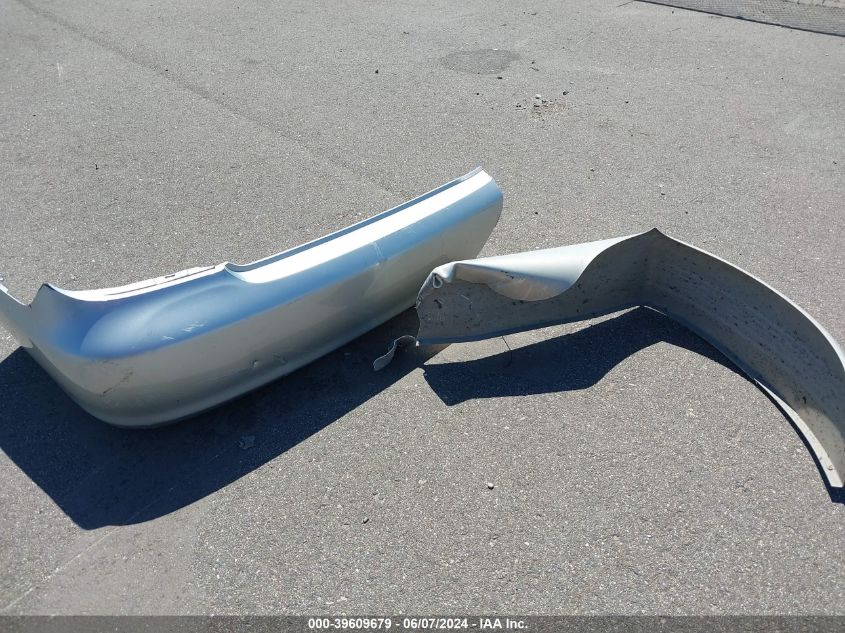 2005 Toyota Camry Le VIN: 4T1BE32K55U571019 Lot: 39609679