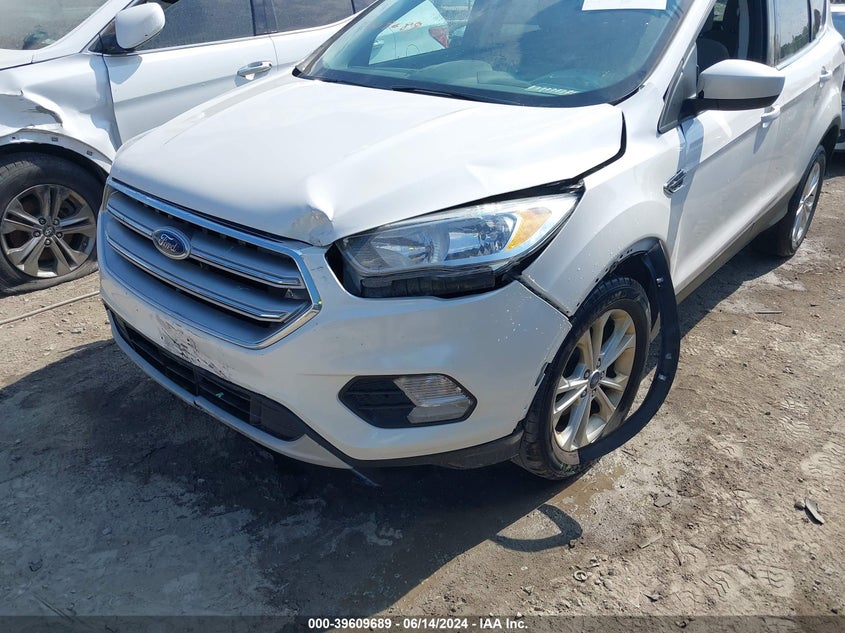 2017 Ford Escape Se VIN: 1FMCU0GD9HUB27629 Lot: 39609689