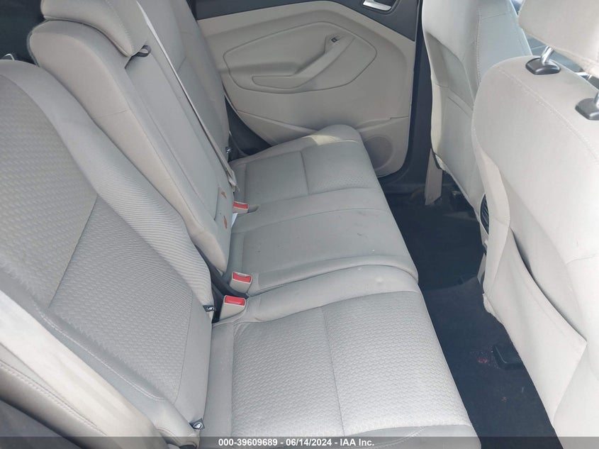 2017 Ford Escape Se VIN: 1FMCU0GD9HUB27629 Lot: 39609689